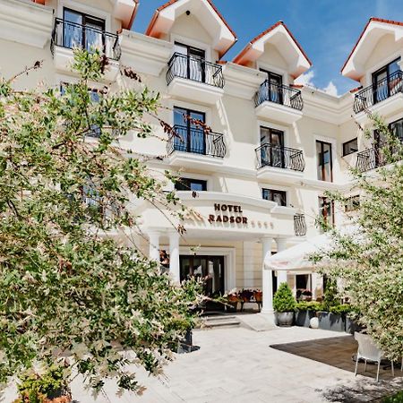 Rîşnov Radsor Hotel מראה חיצוני תמונה
