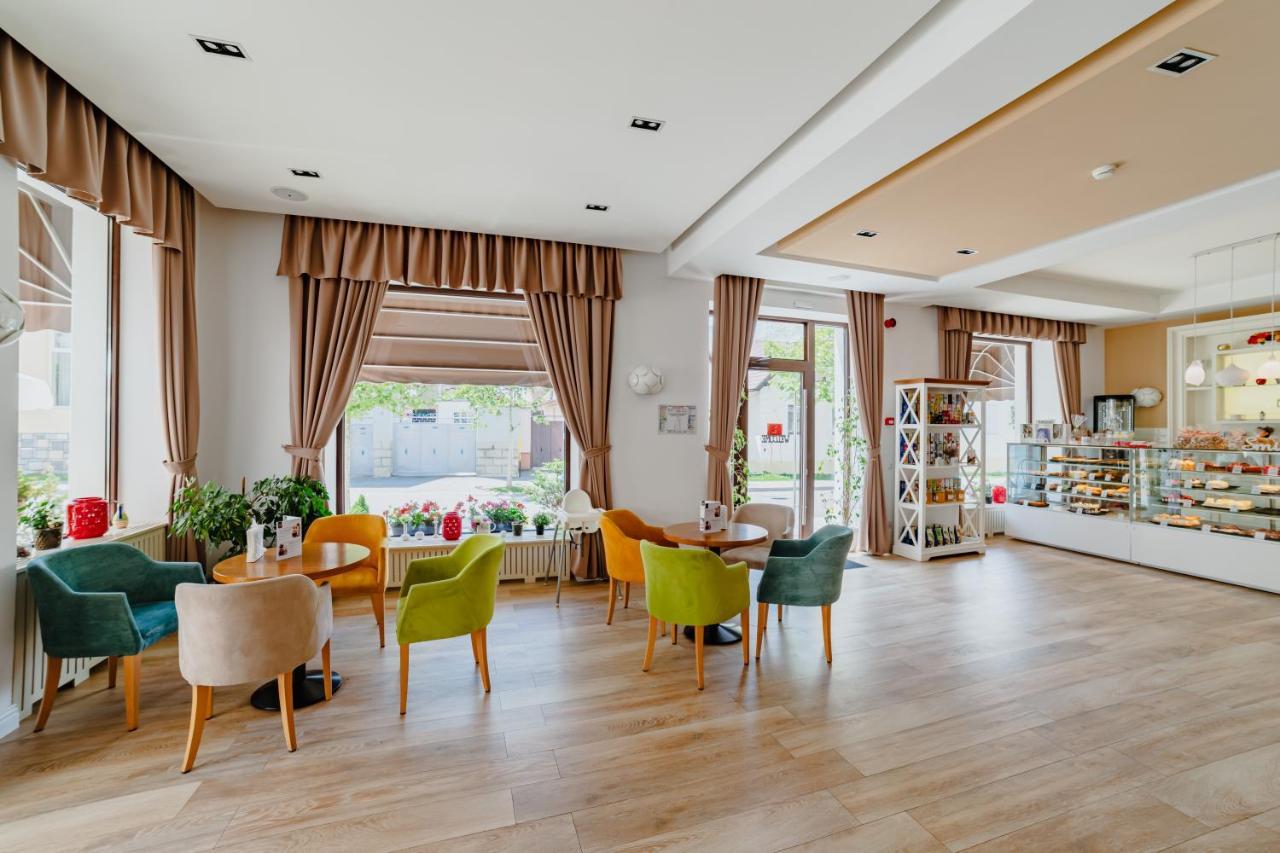Rîşnov Radsor Hotel מראה חיצוני תמונה