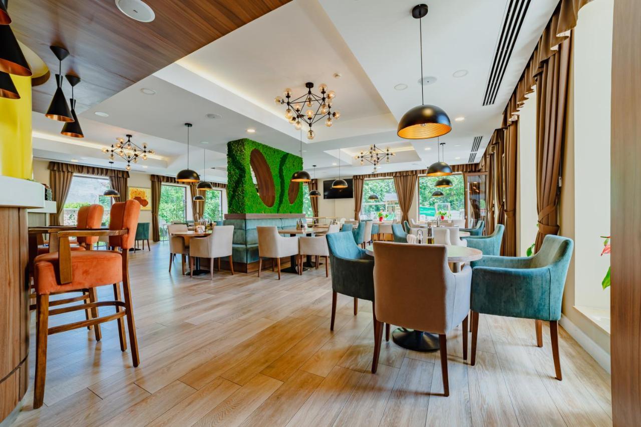 Rîşnov Radsor Hotel מראה חיצוני תמונה