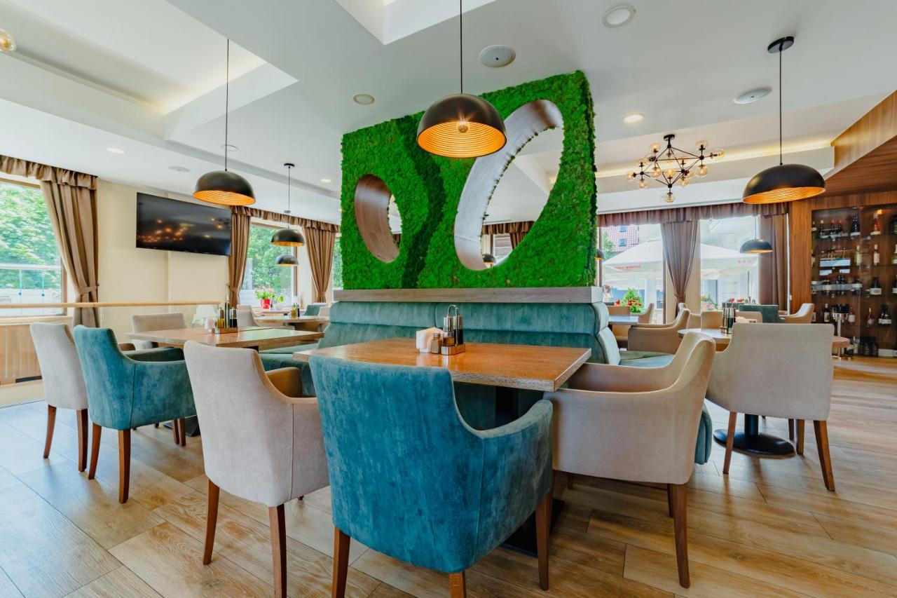 Rîşnov Radsor Hotel מראה חיצוני תמונה