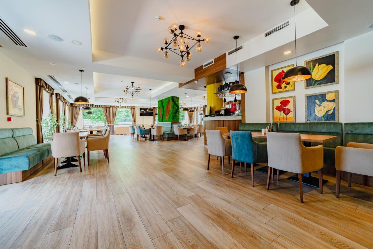 Rîşnov Radsor Hotel מראה חיצוני תמונה