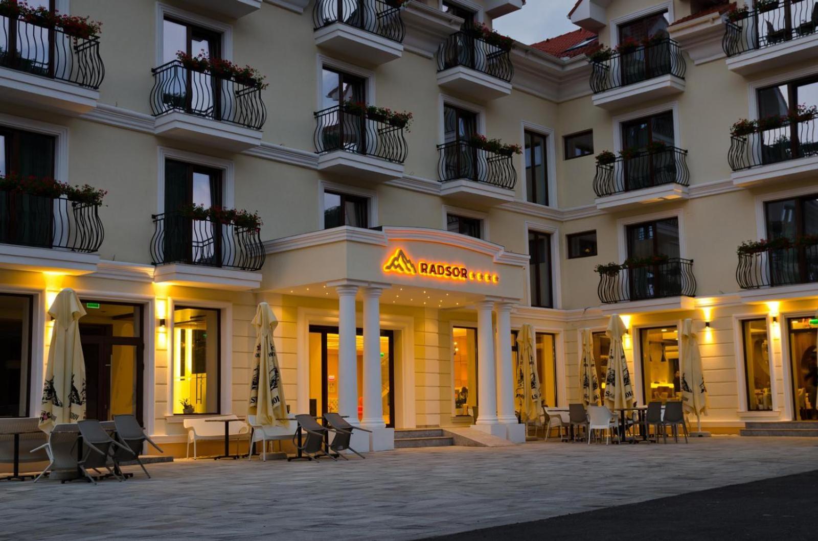Rîşnov Radsor Hotel מראה חיצוני תמונה