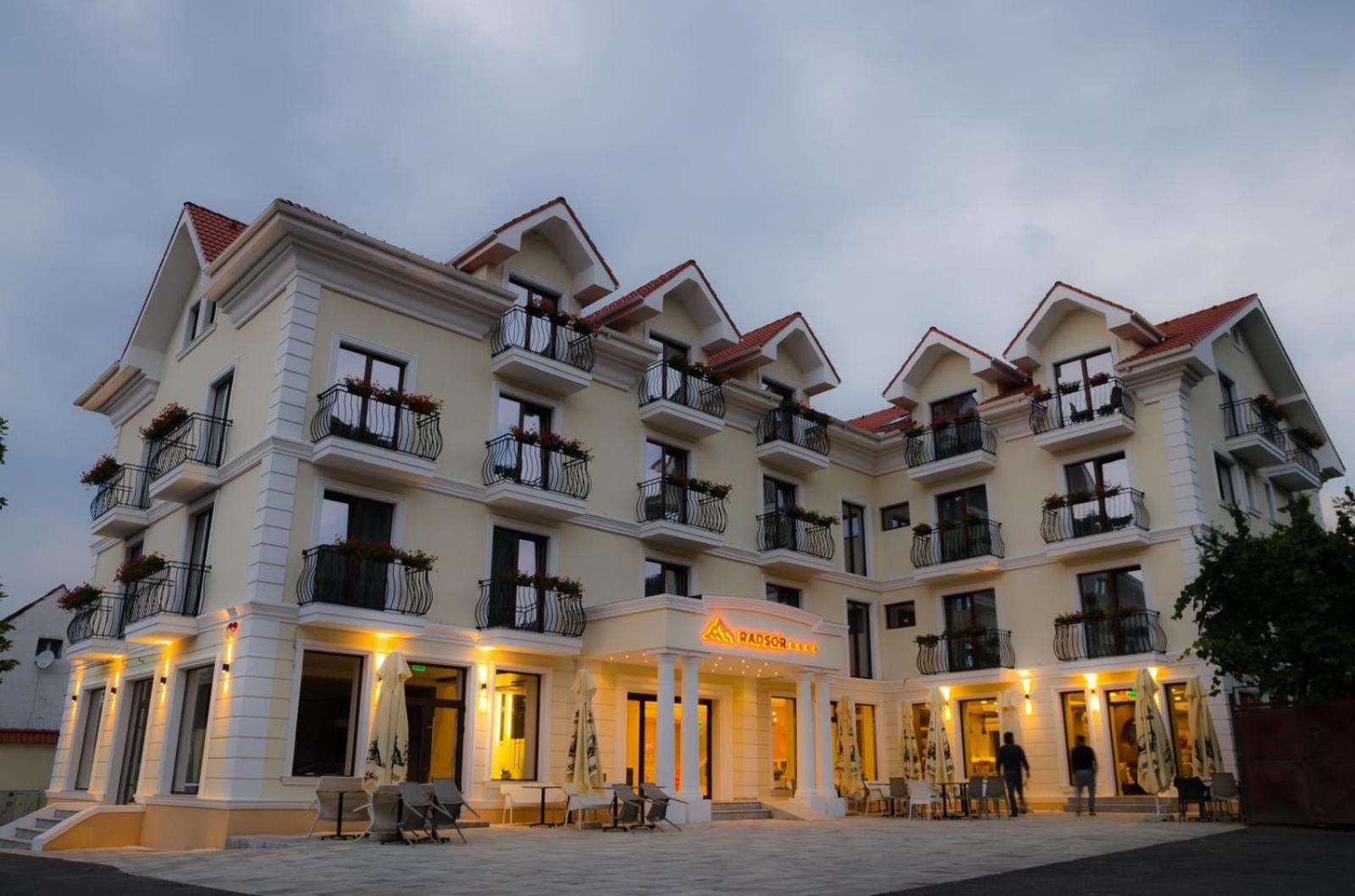 Rîşnov Radsor Hotel מראה חיצוני תמונה