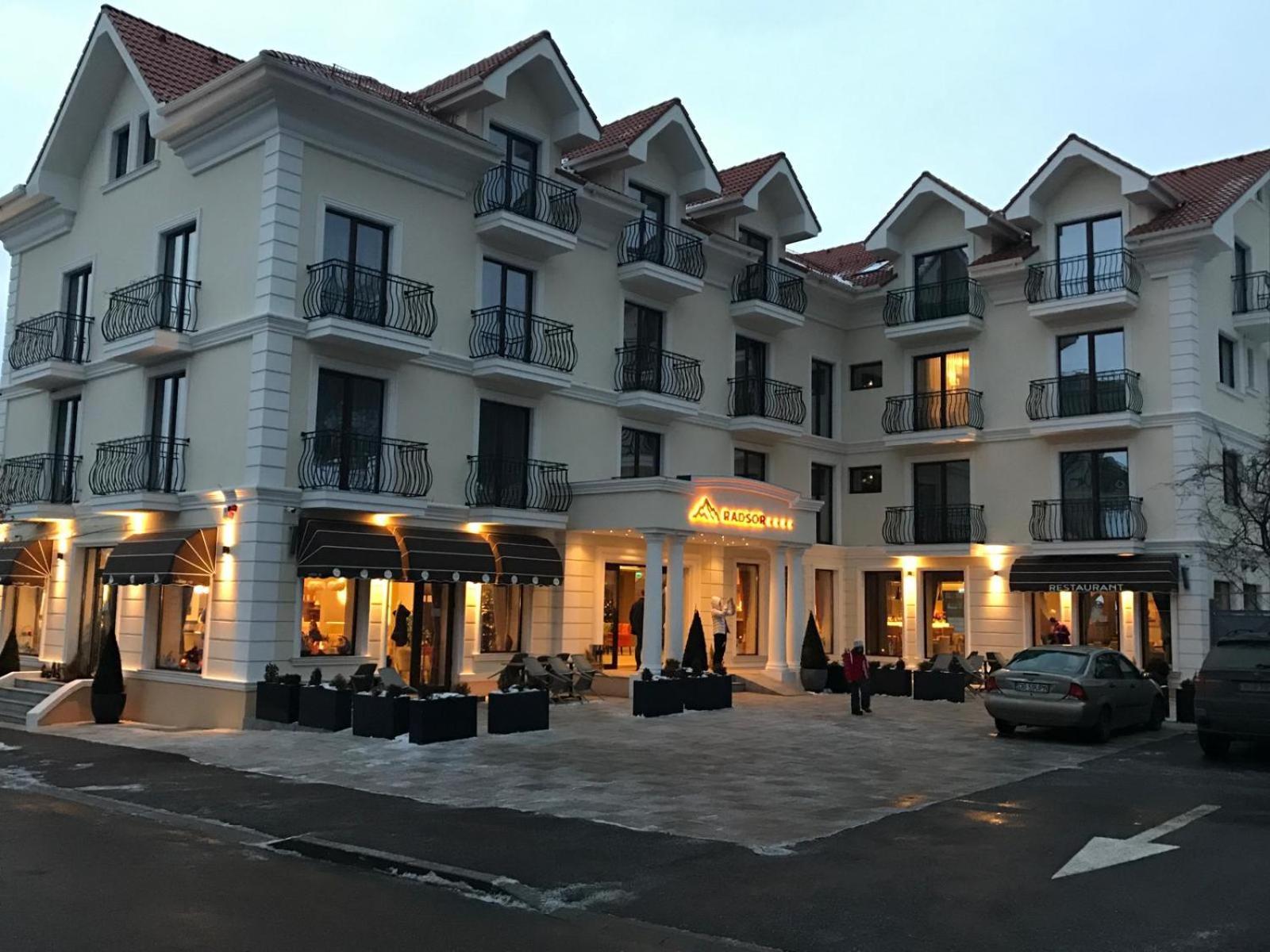 Rîşnov Radsor Hotel מראה חיצוני תמונה