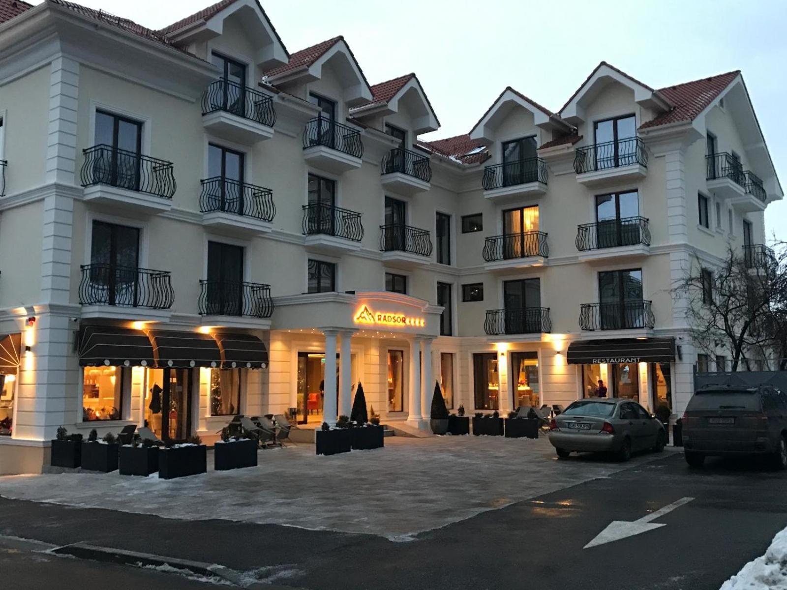 Rîşnov Radsor Hotel מראה חיצוני תמונה