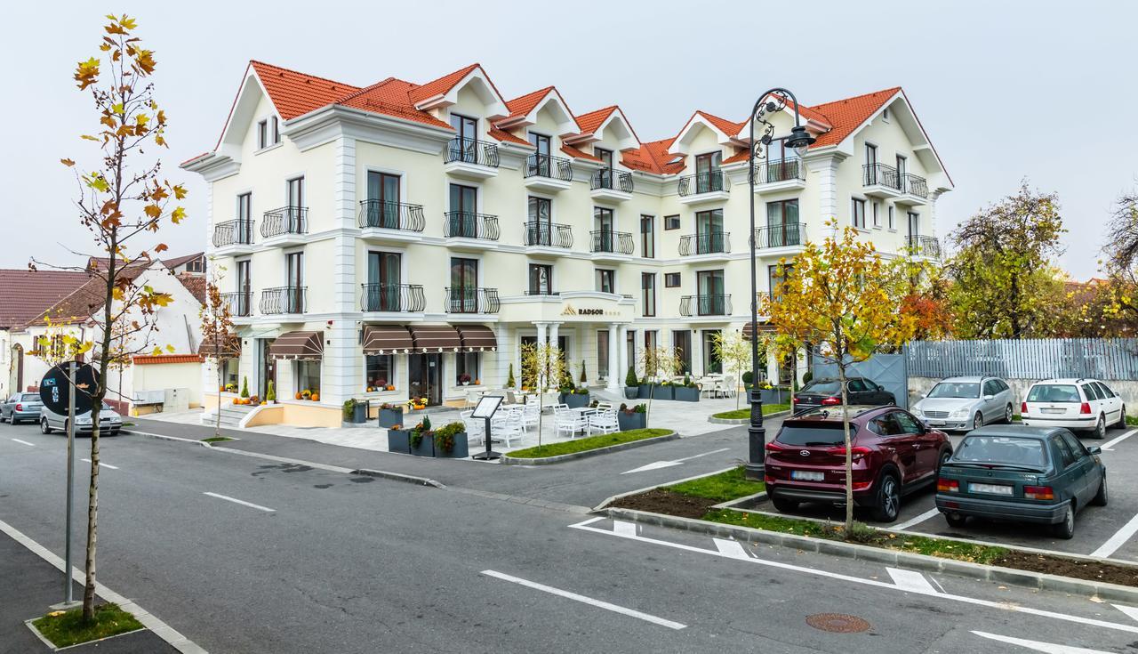 Rîşnov Radsor Hotel מראה חיצוני תמונה