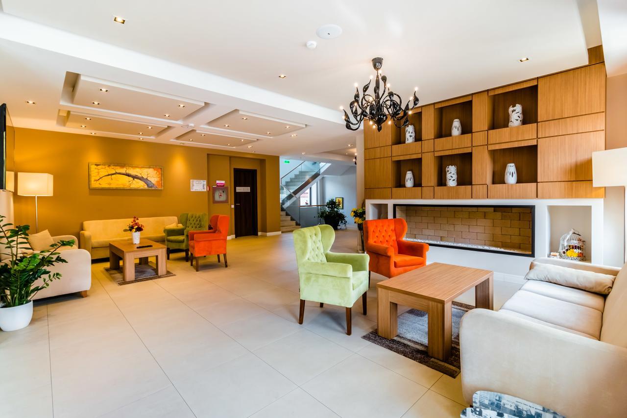 Rîşnov Radsor Hotel מראה חיצוני תמונה