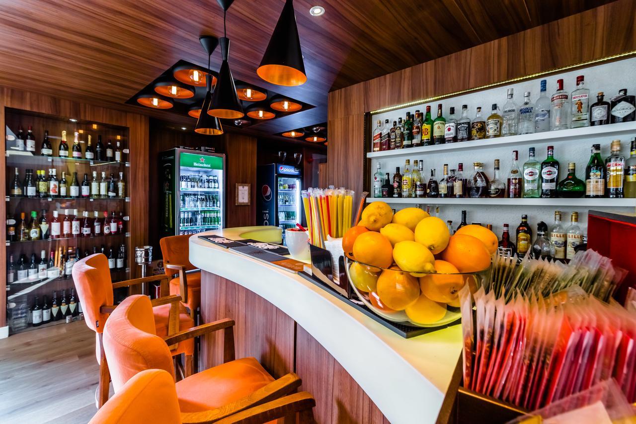 Rîşnov Radsor Hotel מראה חיצוני תמונה